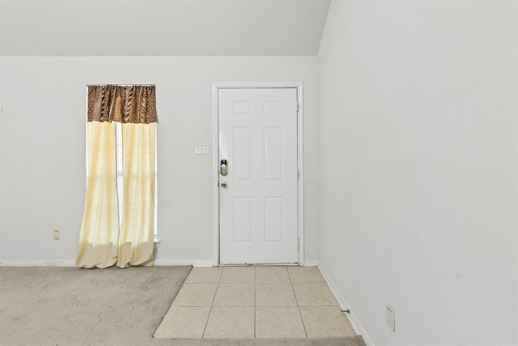 4111 Country Club Drive, Dickinson, Texas image 6