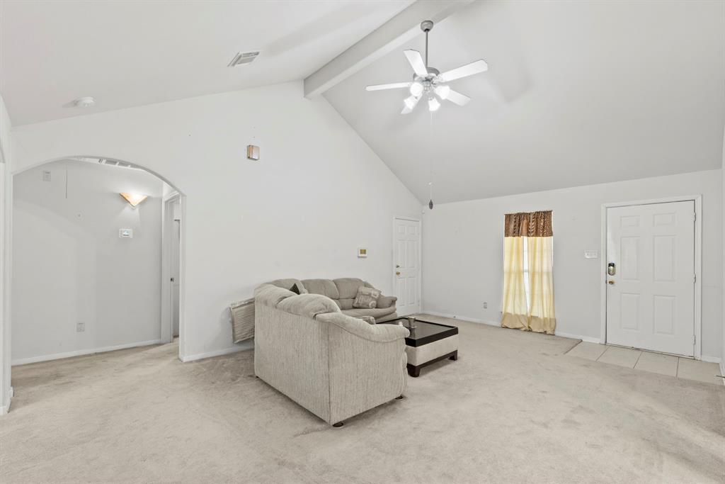 4111 Country Club Drive, Dickinson, Texas image 4