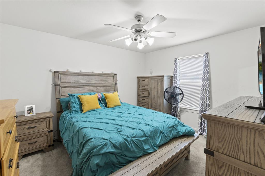 4111 Country Club Drive, Dickinson, Texas image 20