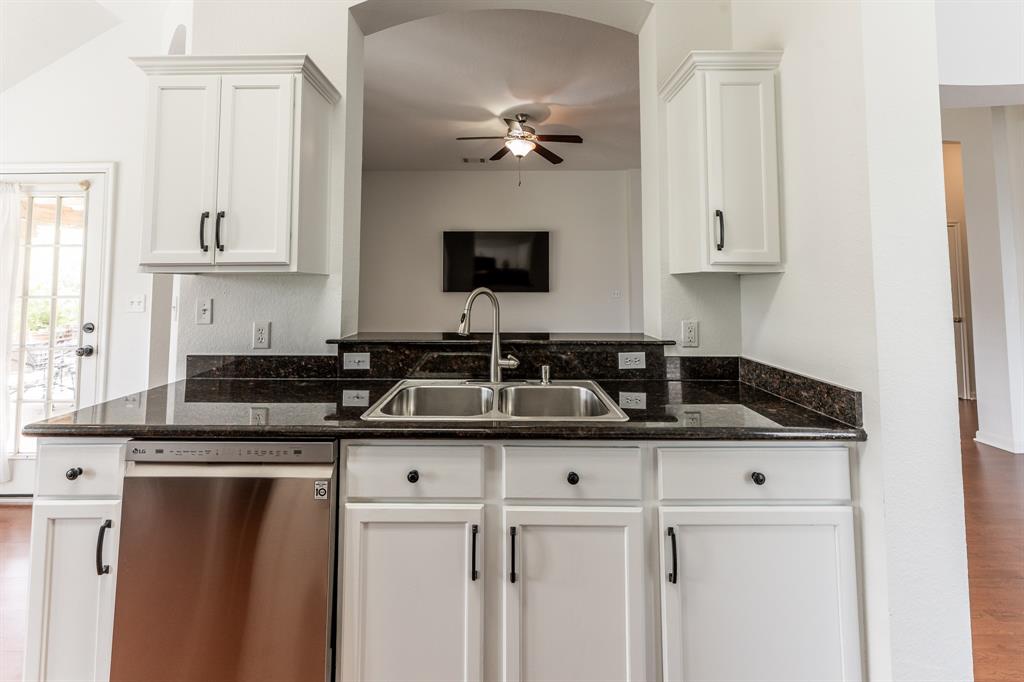 115 Enfield Court, Huntsville, Texas image 21