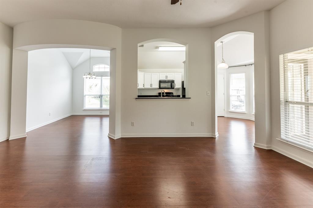 115 Enfield Court, Huntsville, Texas image 12