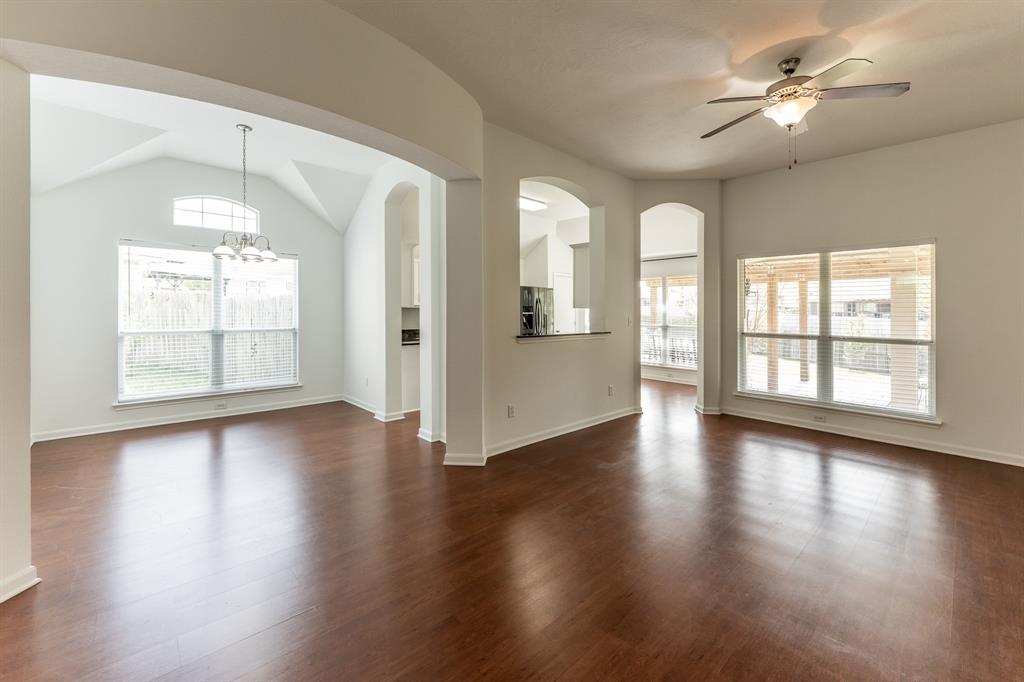 115 Enfield Court, Huntsville, Texas image 7