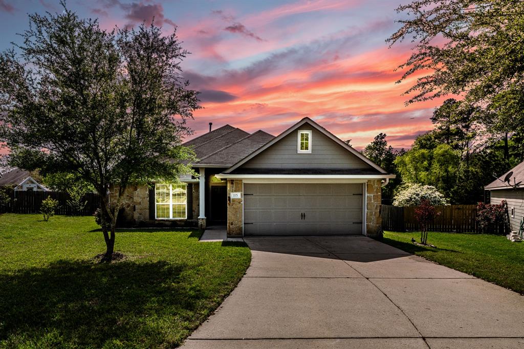 115 Enfield Court, Huntsville, Texas image 1