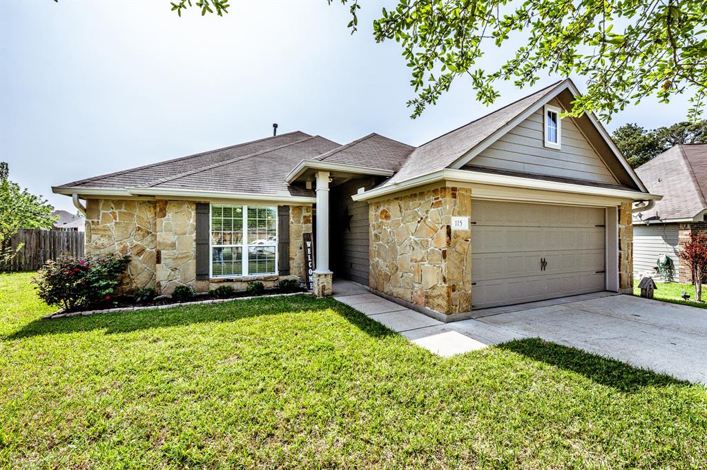 115 Enfield Court, Huntsville, Texas image 3
