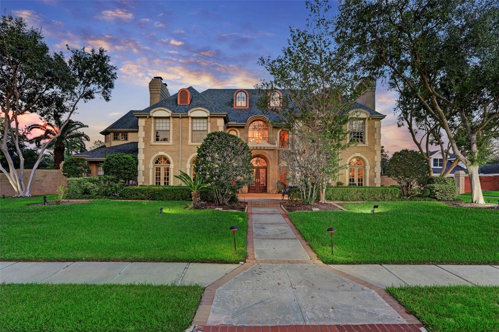 2603 Lakecrest Drive, Pearland, Texas image 3