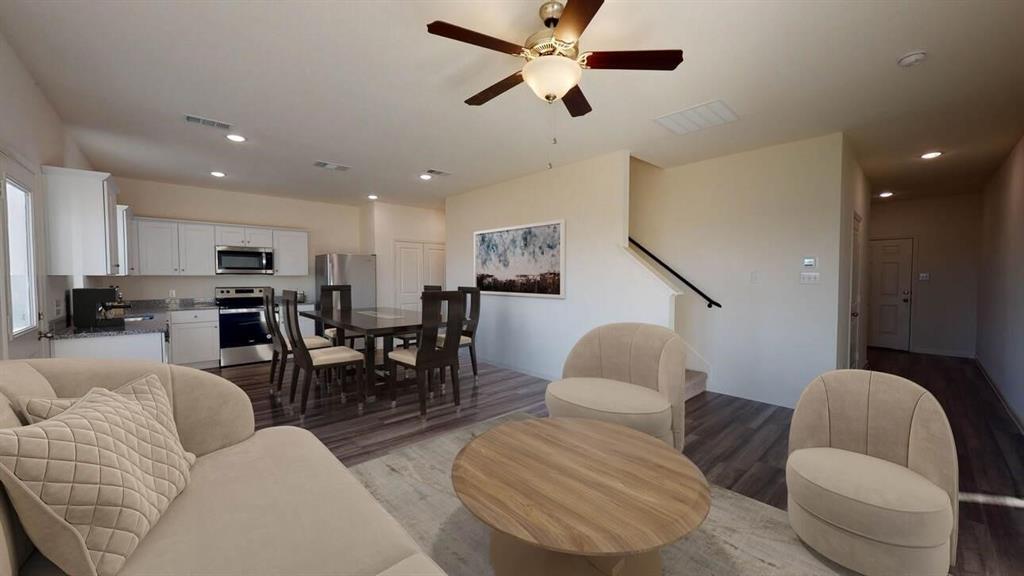18629 Hunter William Way, New Caney, Texas image 3