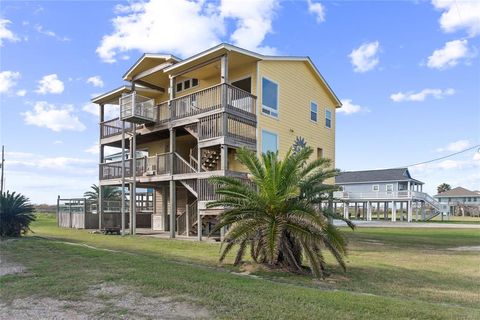 A home in Crystal Beach