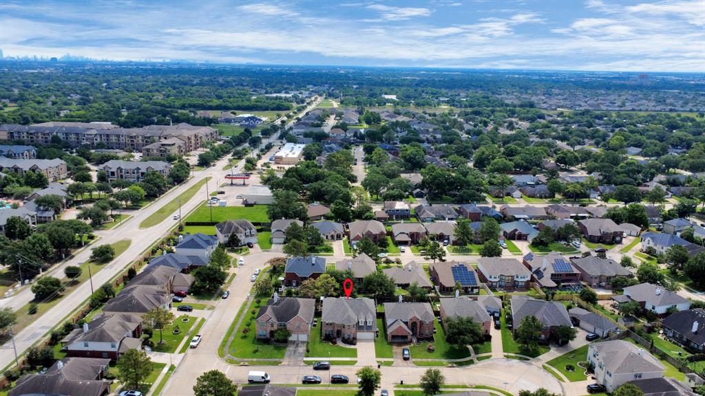 2614 Sunset Lake Drive, Sugar Land, Texas image 4