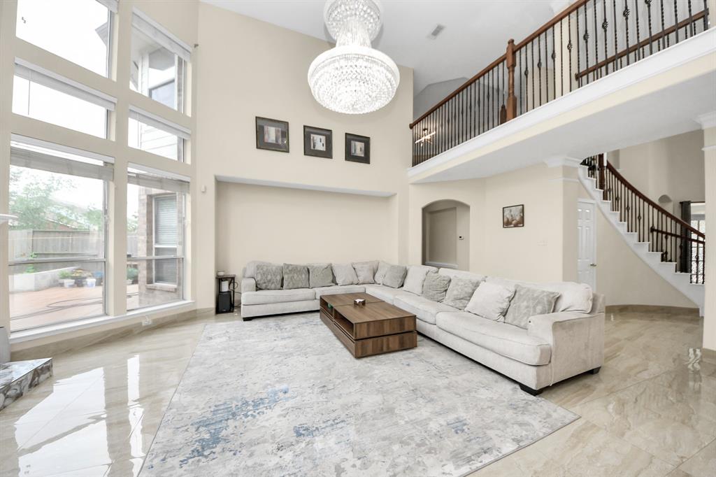 2614 Sunset Lake Drive, Sugar Land, Texas image 12