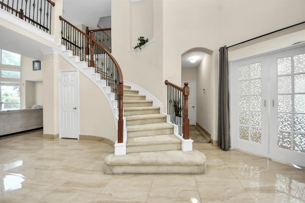 2614 Sunset Lake Drive, Sugar Land, Texas image 7