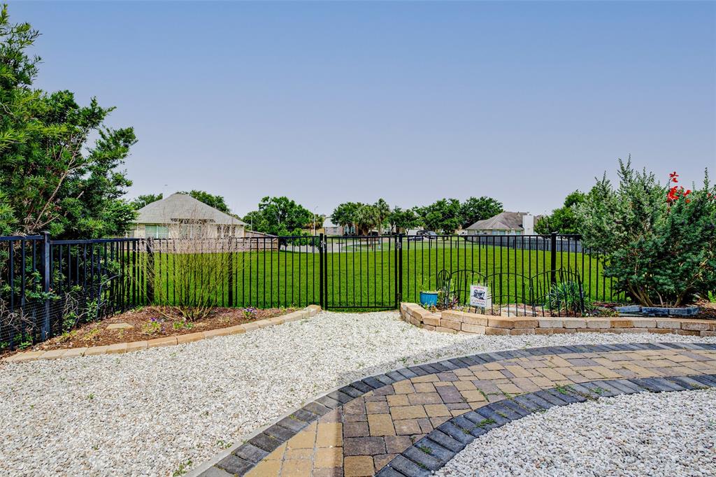 321 Twin Timbers Lane, Kemah, Texas image 47
