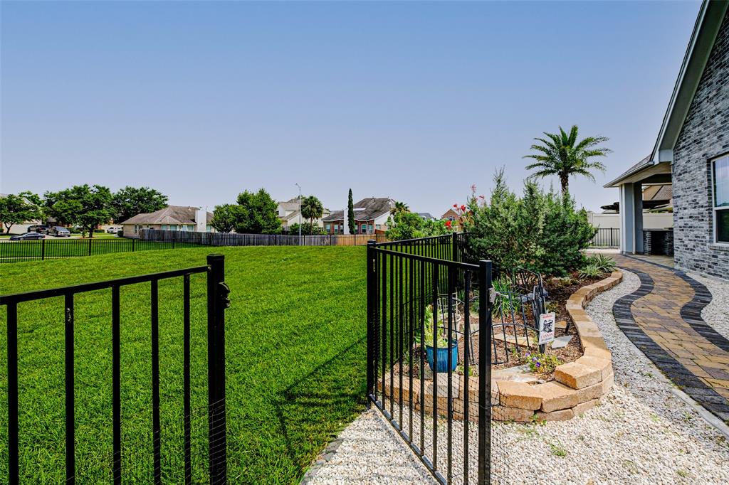 321 Twin Timbers Lane, Kemah, Texas image 48