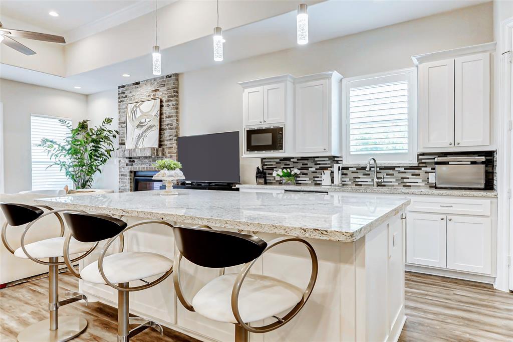 321 Twin Timbers Lane, Kemah, Texas image 10