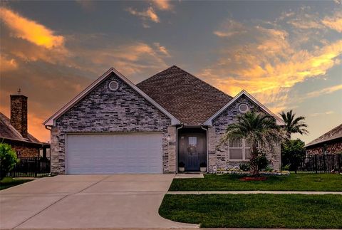 321 Twin Timbers Lane Kemah TX 77565