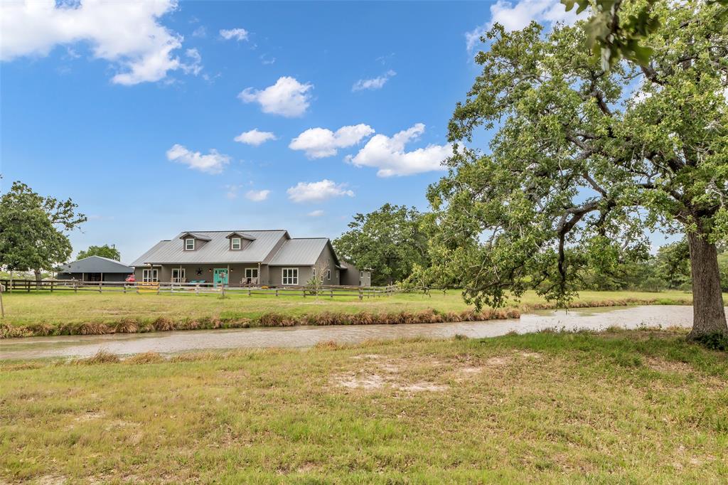 3738 E Parker Road Rd, Muldoon, Texas image 36