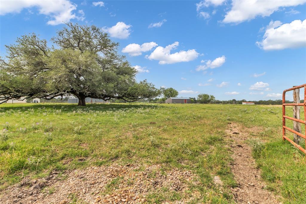 3738 E Parker Road Rd, Muldoon, Texas image 39