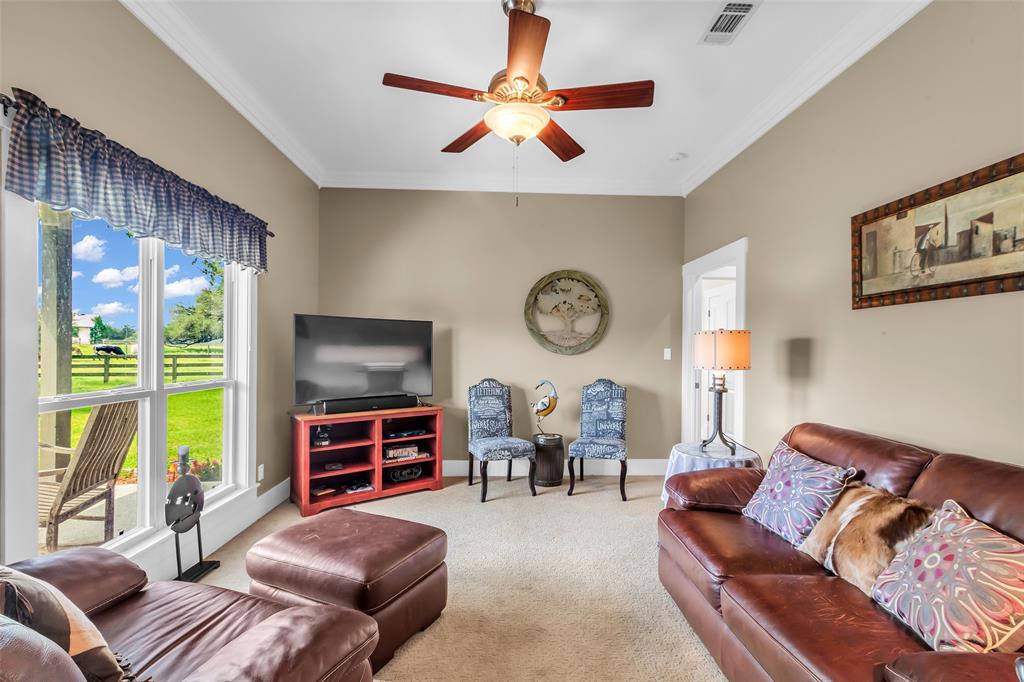 3738 E Parker Road Rd, Muldoon, Texas image 20