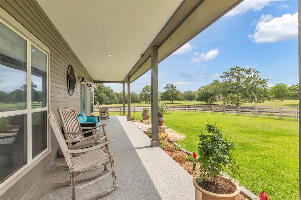 3738 E Parker Road Rd, Muldoon, Texas image 24
