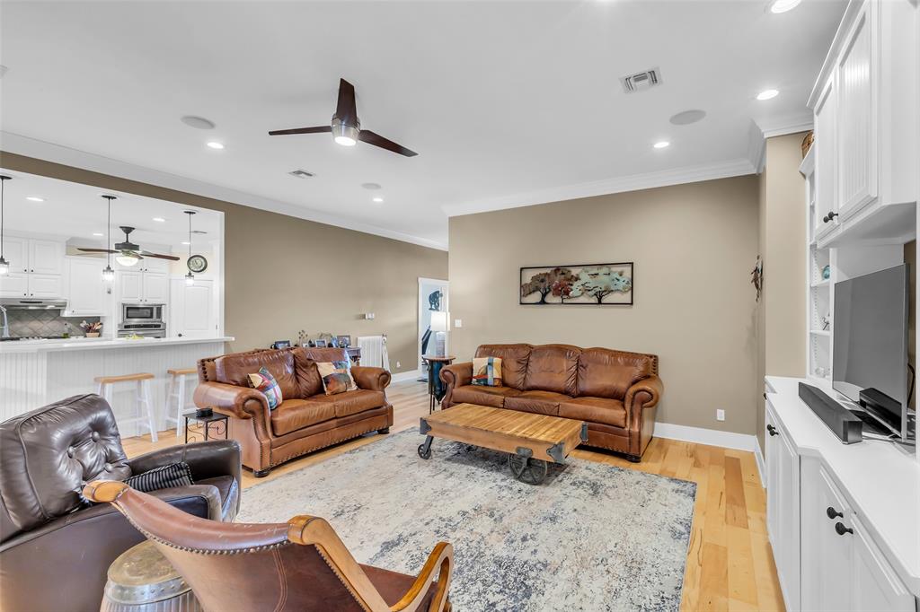 3738 E Parker Road Rd, Muldoon, Texas image 12