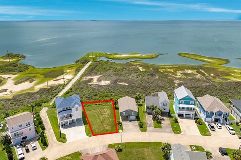 Photo of 22416 Bay Vista, Galveston, TX 77554 (MLS # 41048754)