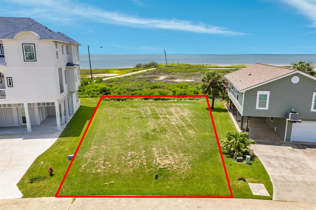 22416 Bay Vista