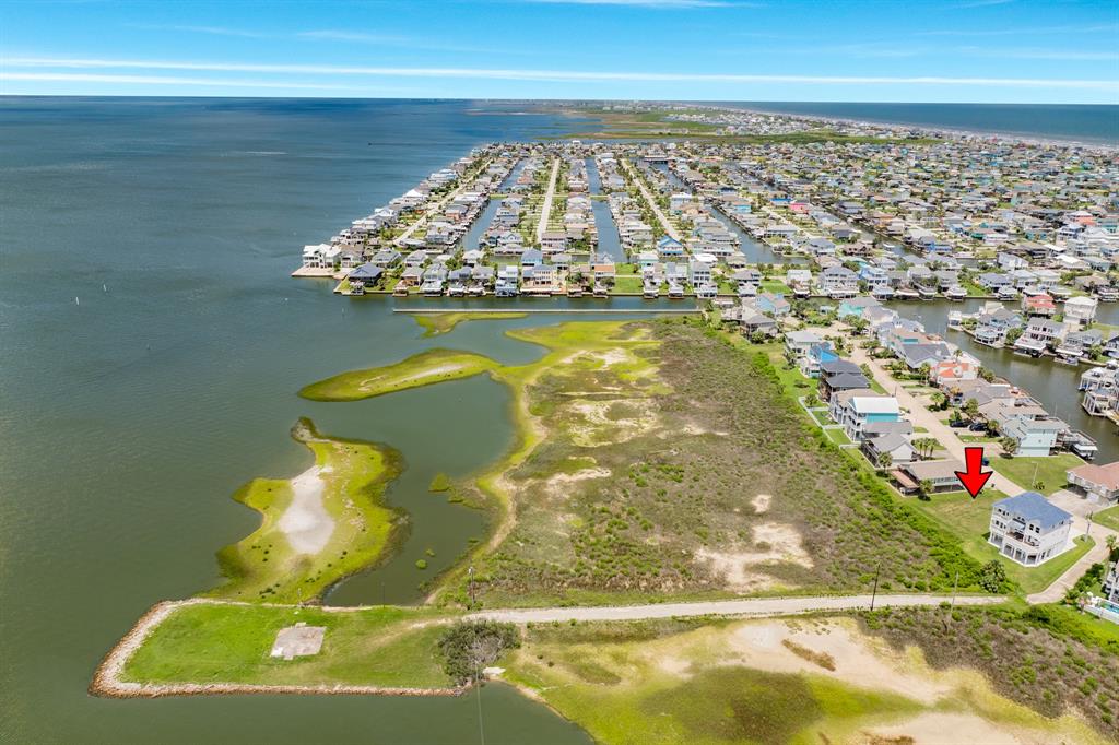 22416 Bay Vista