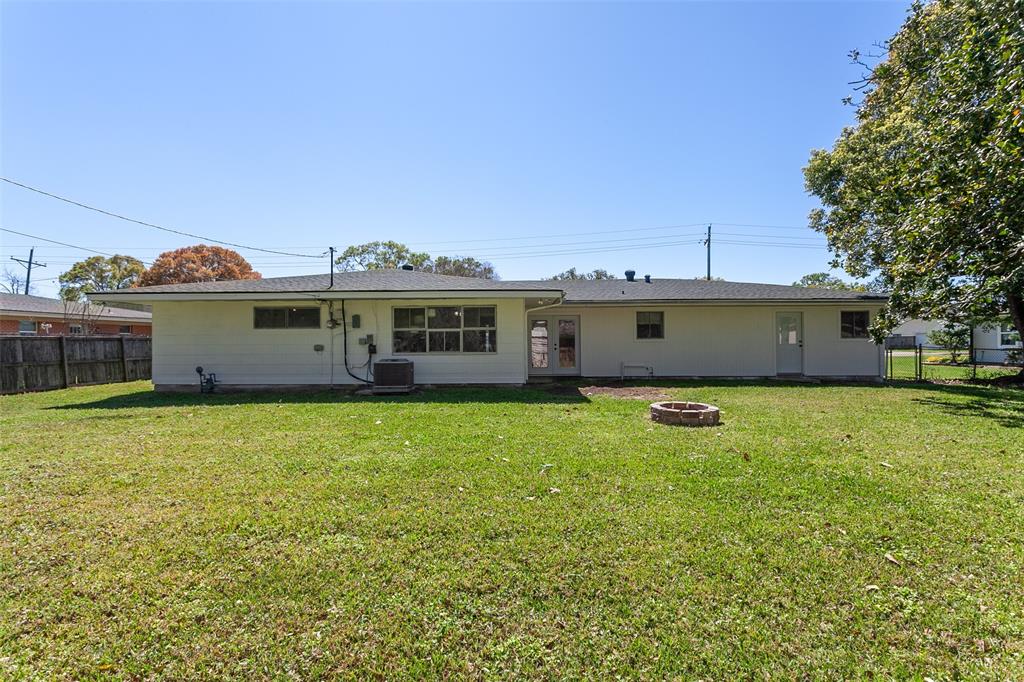 524 N 27th Street, Nederland, Texas image 5