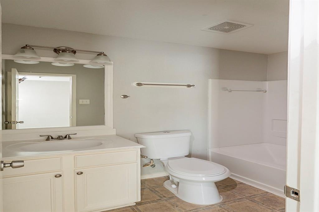 7315 Rising Brook Drive, Cypress, Texas image 25