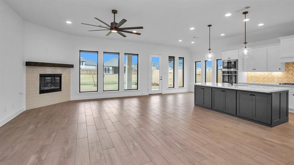 18435 Chameleon Court, Conroe, Texas image 4