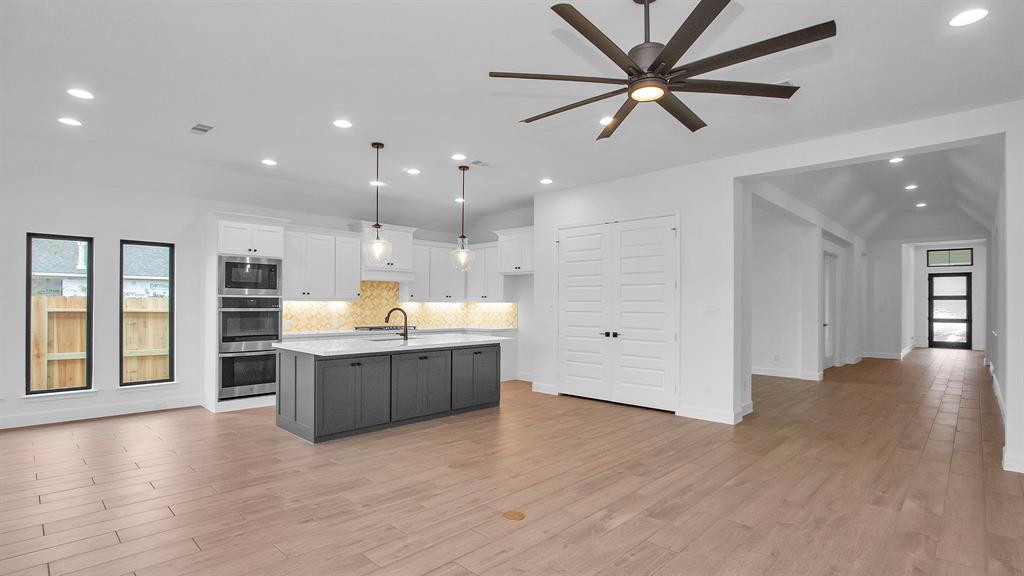 18435 Chameleon Court, Conroe, Texas image 2