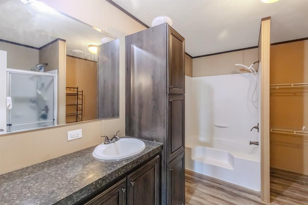 505 1/2 Bardash Street, Cleveland, Texas image 16