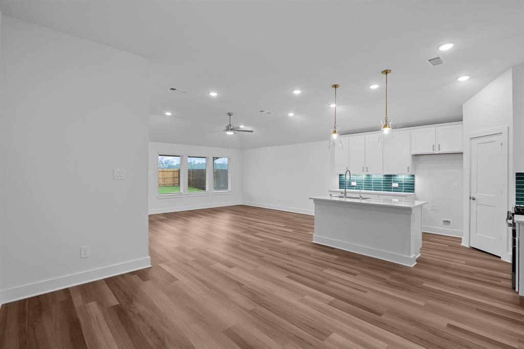 22472 Mountain Pine Drive, New Caney, Texas image 16