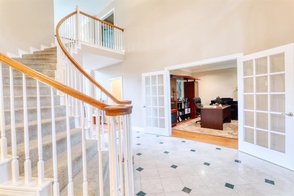 property-search 4 2227 Royal Adelaide Drive