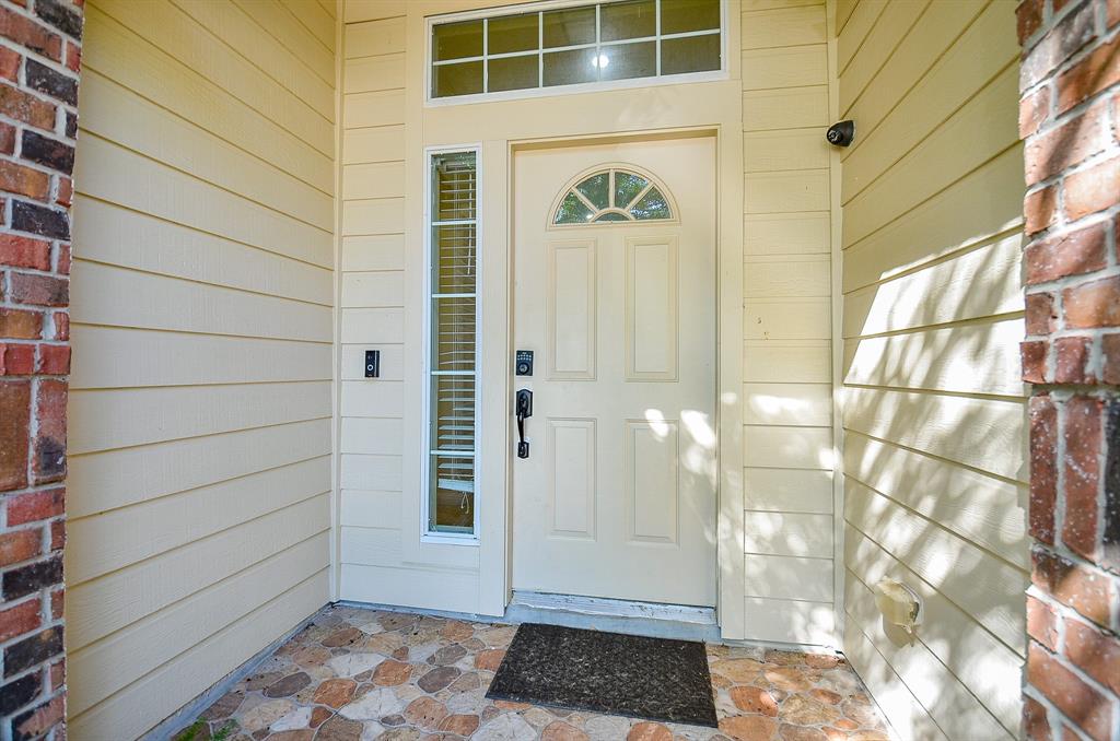 18235 Bonham Oaks Court, Richmond, Texas image 3