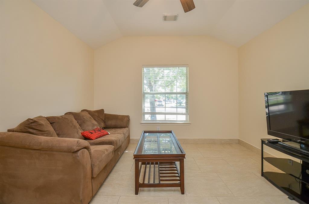 18235 Bonham Oaks Court, Richmond, Texas image 16