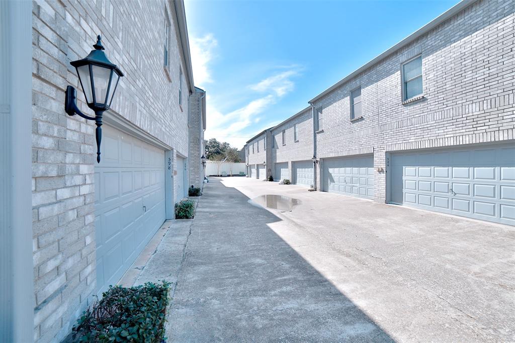 598 Wilcrest Drive #598, Houston, Texas image 36