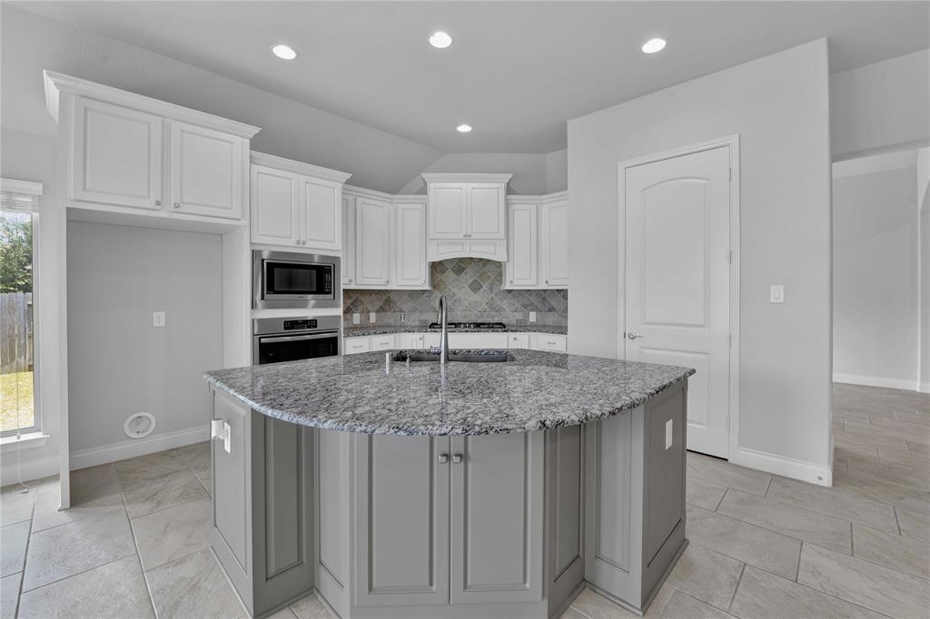 23606 Crossworth Drive, New Caney, Texas image 13