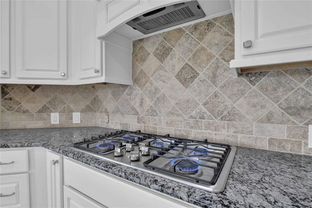 23606 Crossworth Drive, New Caney, Texas image 11