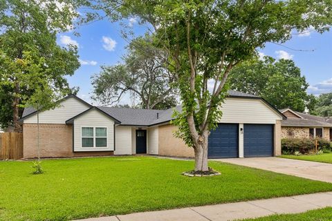 Single Family Residence in Richmond TX 922 Holly Hall Drive.jpg