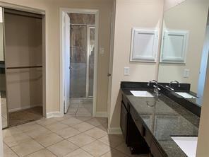 2214 S Ferrisburg Court, Sugar Land, Texas image 6