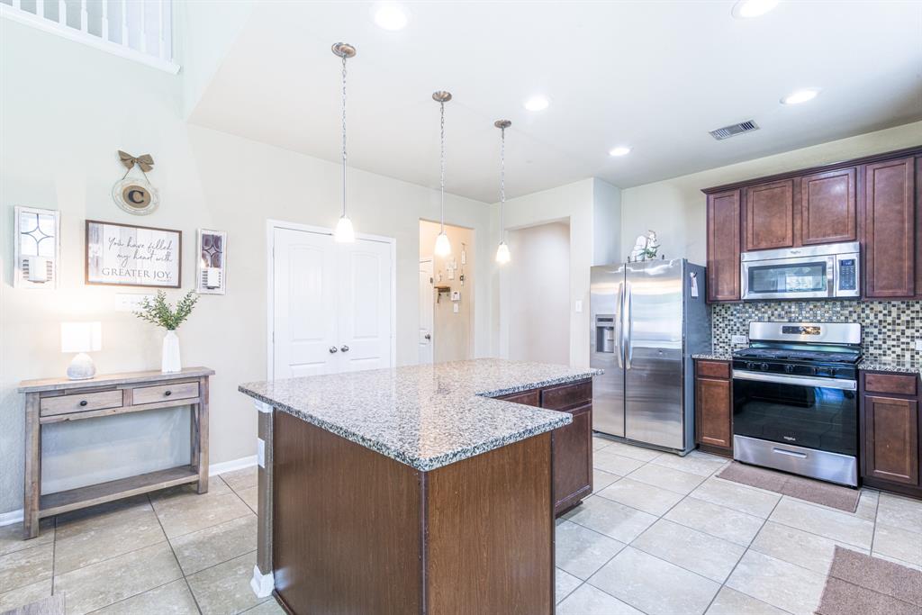 246 Bayside Crossing Drive, La Porte, Texas image 11