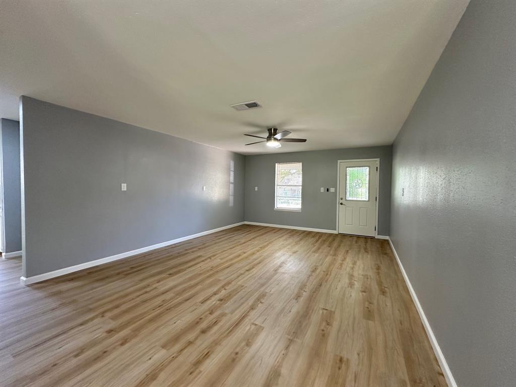802 E Terrell Avenue, Crockett, Texas image 6