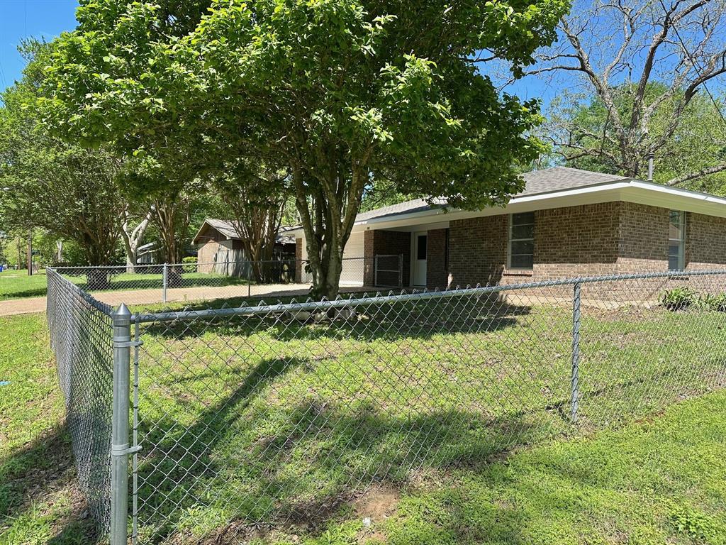 802 E Terrell Avenue, Crockett, Texas image 31