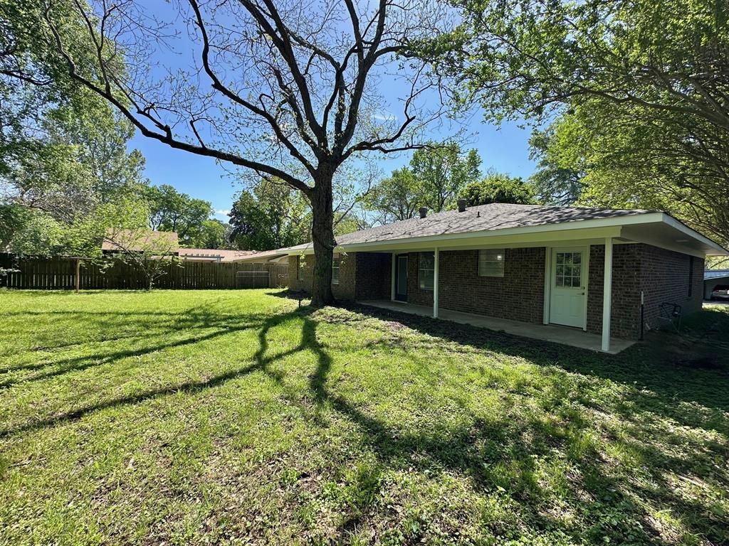 802 E Terrell Avenue, Crockett, Texas image 33