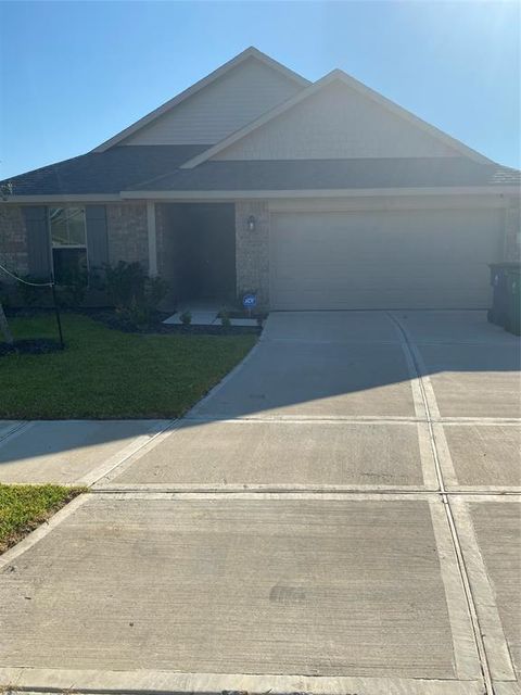 A home in Angleton