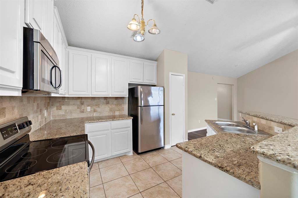 9521 Amberjack Drive, Texas City, Texas image 16
