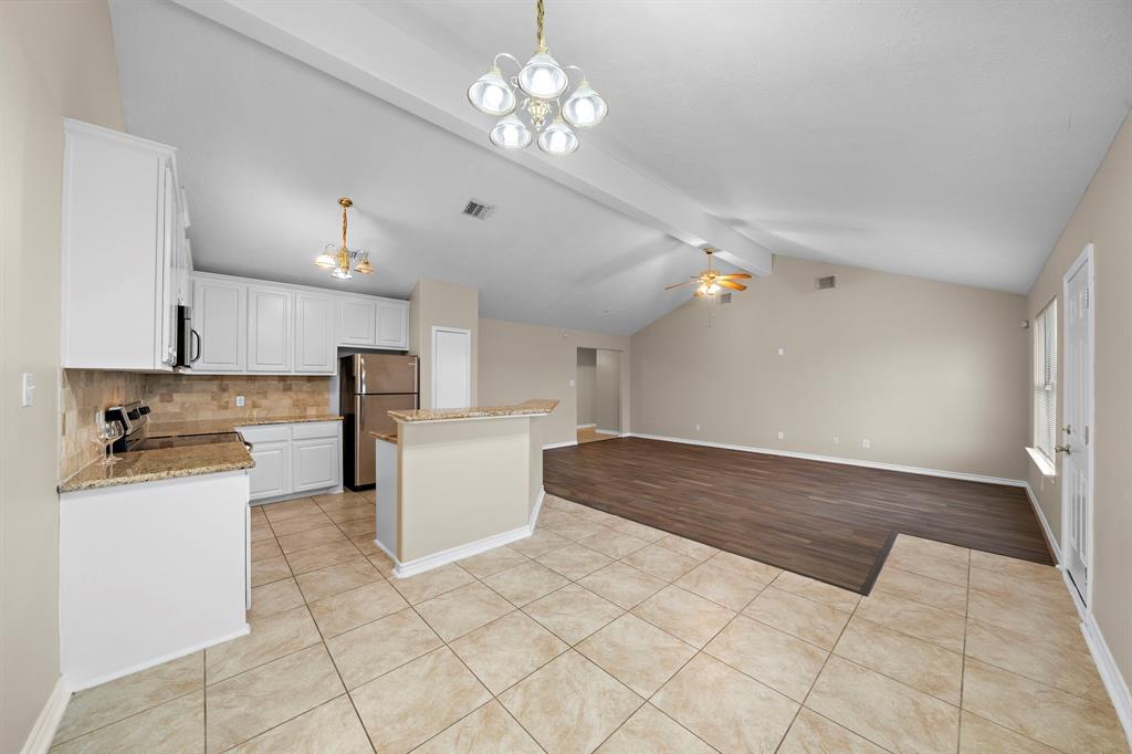9521 Amberjack Drive, Texas City, Texas image 14