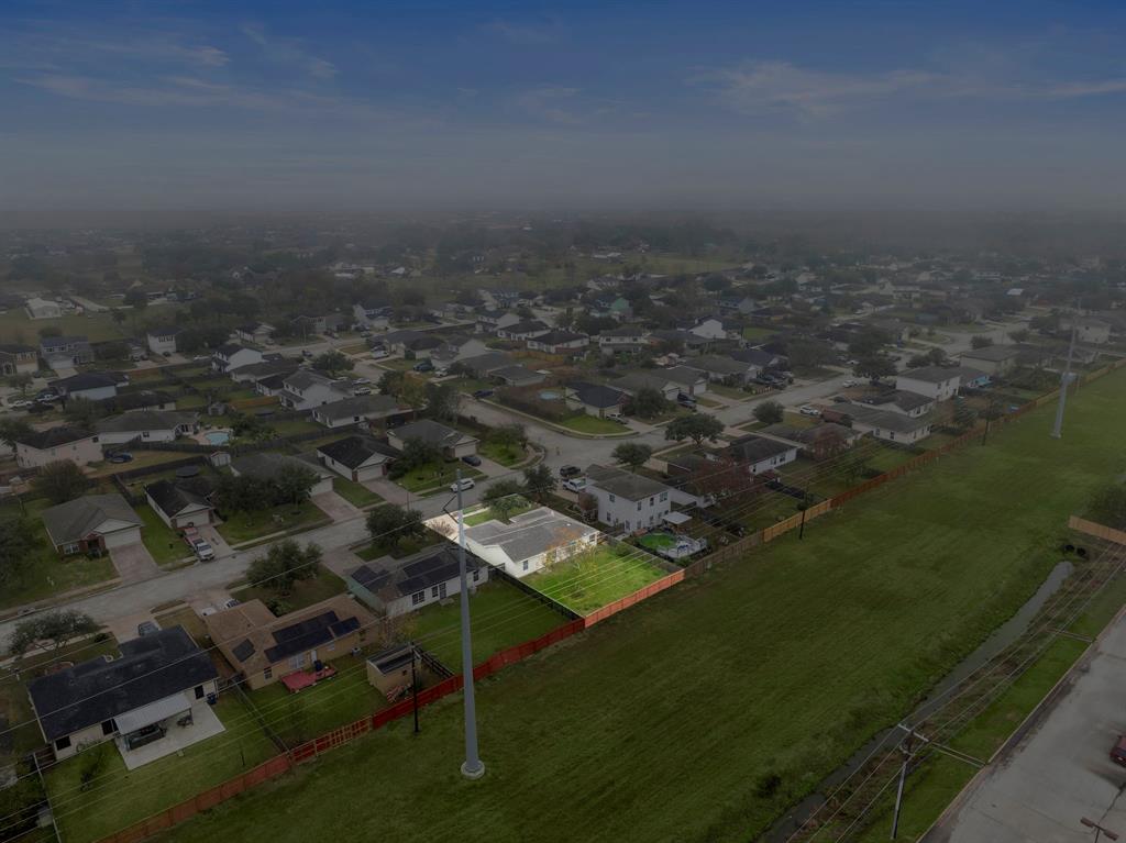 9521 Amberjack Drive, Texas City, Texas image 38