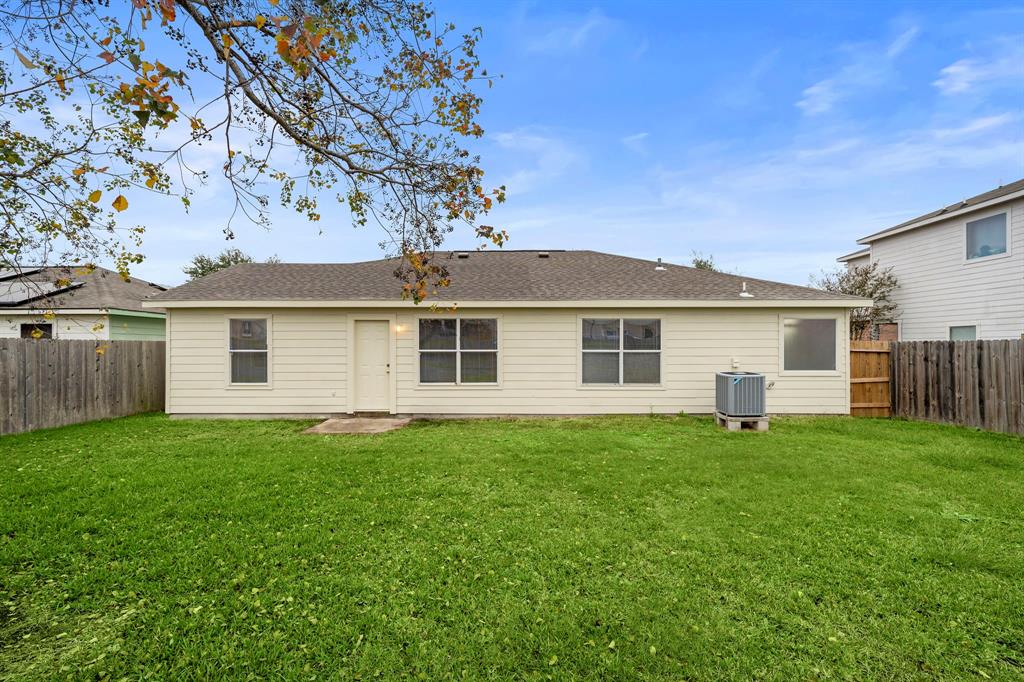 9521 Amberjack Drive, Texas City, Texas image 31