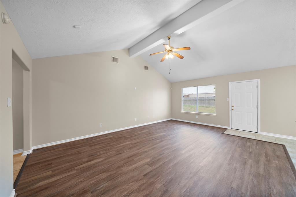9521 Amberjack Drive, Texas City, Texas image 8